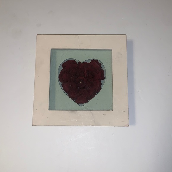 Unbranded Rose Petal Heart Wall Hanging - Picture 3 of 6